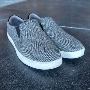 Women's Gray Slip-On Sneakers